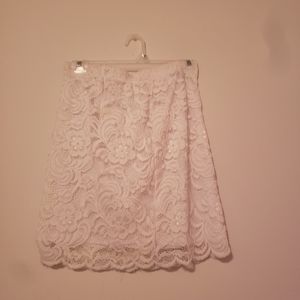 White lace pencil skirt